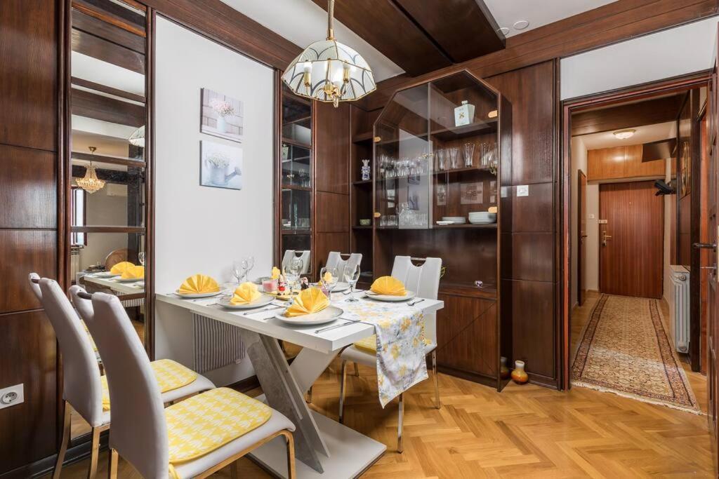 Deluxe Apartment Ana 100 M From The Beach Опатия Екстериор снимка